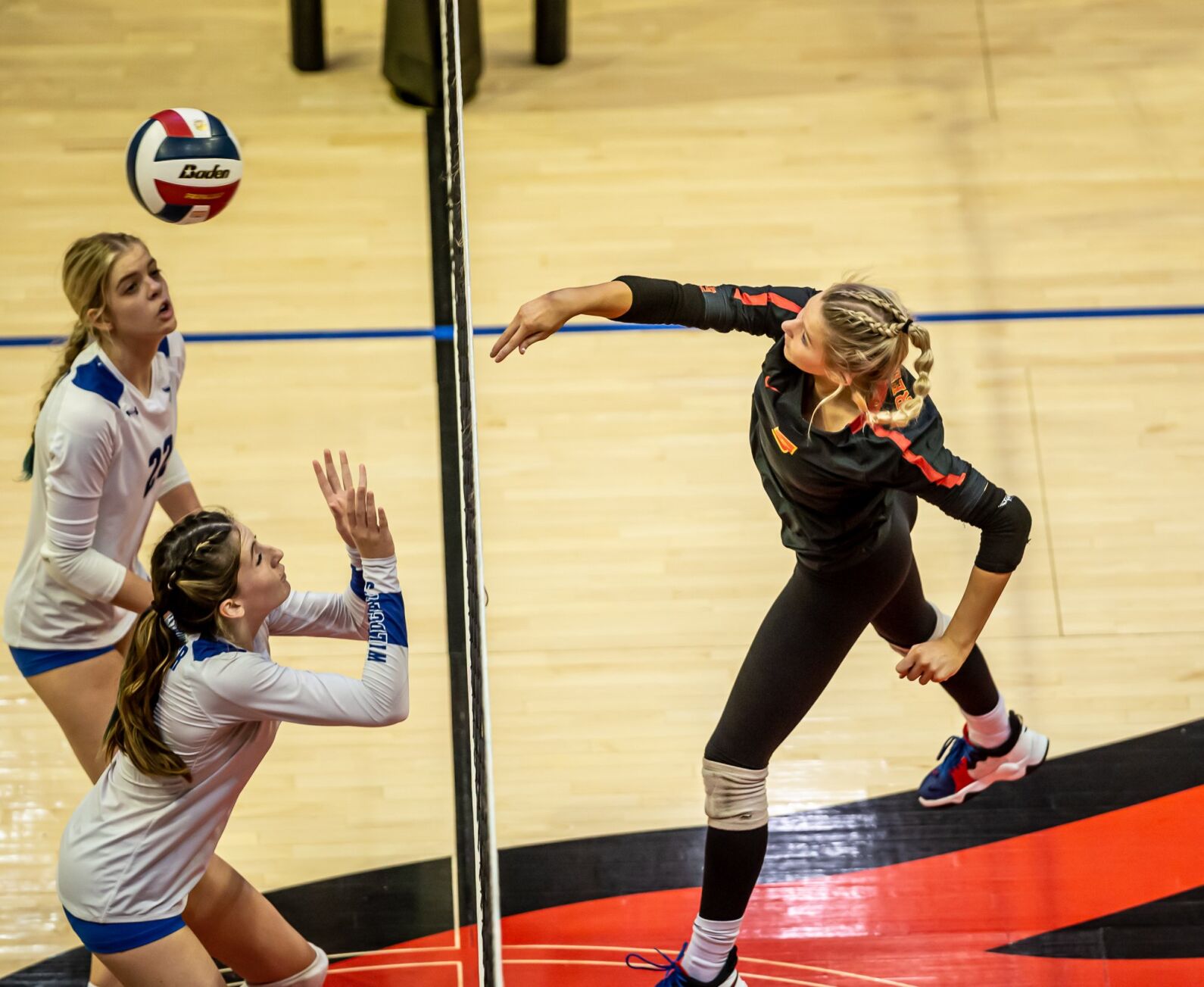Class 4 girls volleyball state championship: Westminster def. Incarnate Word